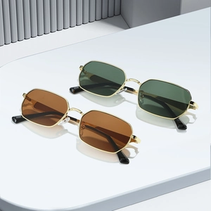 Retro-Rechteck-Sonnenbrille mit goldenem Metallrahmen und UV-Schutz für Damen und Herren