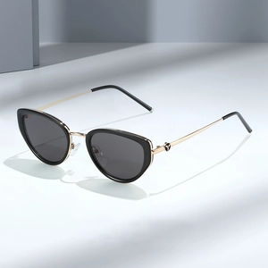 Fashion Cat Eye Sunglasses Metal PC Frame UV400 Protection Summer Outdoor Trendy Decorative Eyewear For Men Women