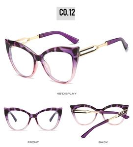 Trois vues de lunettes œil-de-chat avec monture écaille violette et branches en métal doré