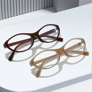 Ultralight round anti-blue light glasses frames in tortoise and beige colors for teenagers