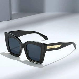 Übergroße Katzenaugen Quadratische Sonnenbrille Retro UV400 AC Linse PC Rahmen Mit Metall Geflochtenen Bügeln Damen