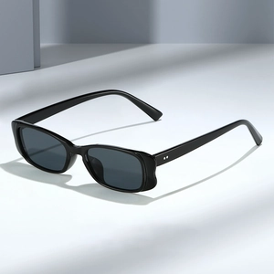 Retro Square Sunglasses PC Frame UV400 Protection Trendy Fashion Eyewear For Men Women Driving Streetwear