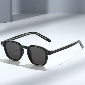 Lunettes de Soleil à Monture Carrée Mode Lentille AC TR90 Métal Classique Rétro UV400 Protection Solaire Pour Hommes Femmes