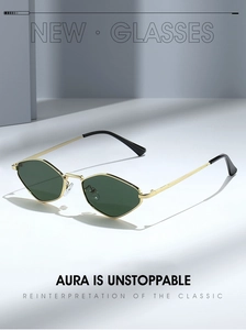 Detailansicht der stilvollen polygonalen Metall-Sonnenbrille mit goldenem Rahmen