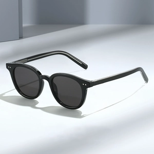 Retro Sunglasses UV400 Protection TR Frame AC Lens Vintage Round Frame Rivet Detail Fashion Eyewear Unisex