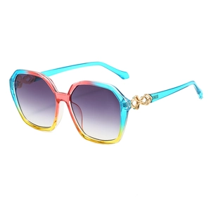 Fashionable oversized square sunglasses with gradient frames and gold infinity detail