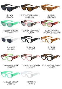 Catalogue de 14 lunettes de soleil rectangulaires vintage en plusieurs coloris variés