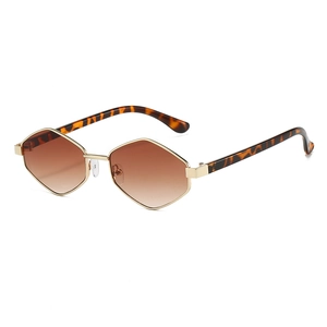 Lunettes de soleil polygone avec verres dégradés marron et monture en métal doré