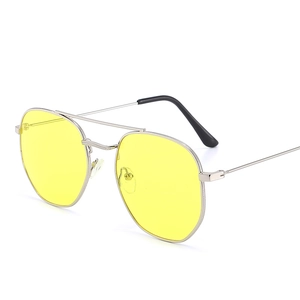 Classic silver metal frame aviator sunglasses with yellow lenses for men and drivers