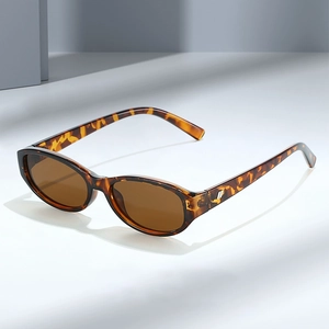 Vintage Oval Frame Sunglasses Women UV400 Protection PC Frame Blue Light Blocking Eyewear Retro Fashion