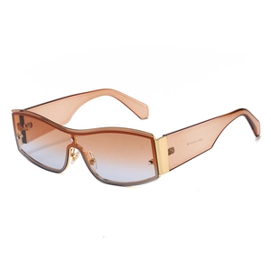 Fashion oversized gradient lens sunglasses with wide gold metal bridge and brown temples