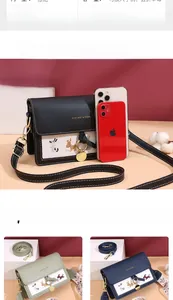 Détails de l'intérieur multi-poches et du matériau en cuir PU de haute qualité