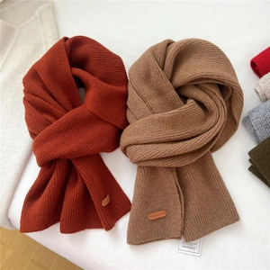 Women's Knitted Wool Scarf Solid Color Warm Winter Ribbed Scarf With Leather Label For Ladies Casual Minimalist Elegant Scarf