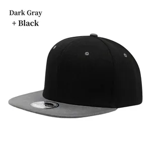 Snapback Cap mit flachem Schirm aus schwarz-dunkelgrauem Wollmischgewebe mit 6 Panels