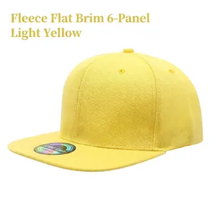 Gelbe Snapback Cap mit flachem Schirm aus Twill-Stoff im Sechs-Panel-Design