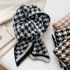 Classic houndstooth knit scarf for women with soft cashmere feel in black and white pattern