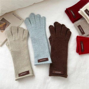 Knitted two-finger winter gloves for women in multiple colors with leather logo patch