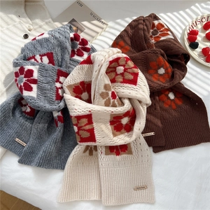 Knitted floral wool scarves in grey, beige and brown with elegant metal brand plate
