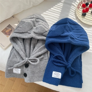 Knitted balaclava hood with drawstring and buttons in grey and navy blue colors