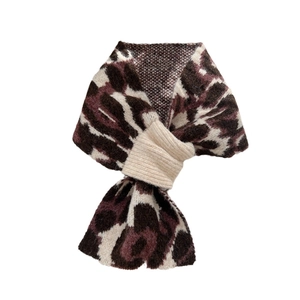 Leopard print knit neck warmer with cross-style buckle for winter fashion styling