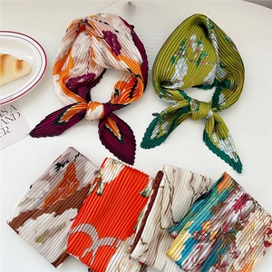 Pleated Square Scarf French Retro Floral Print Polyester Neckerchief For Women Elegant Fashion Satin Feeling Accessory
