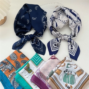 Foulard Quadrato In Satin Da Donna Effetto Raso Accessorio Collo Capelli Borsa Stampa Paisley Equestre Retro Chic