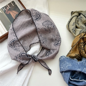 Paisley printed cotton linen neckerchief with scallop edges in four colors