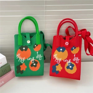 Mini sacs en tricot vert et rouge motif dragon et kaki avec poignées en silicone doux