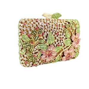 Pochette de soirée luxueuse à cristaux avec fleurs roses et fermoir oiseau en métal