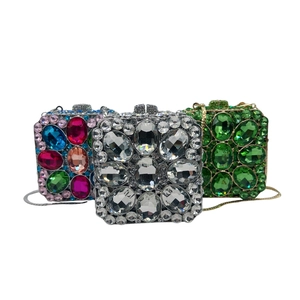 Luxury Evening Clutch Bag Alloy Frame Crystal Rhinestone Hollow Out Square Box Party Purse For Women With Detachable Chain