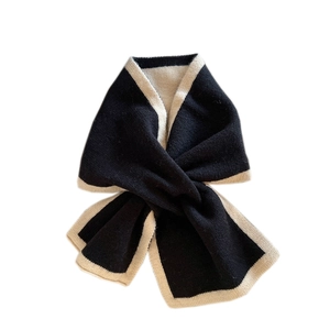 Écharpe longue en tricot pour femme en noir et beige classique pour l'automne et l'hiver