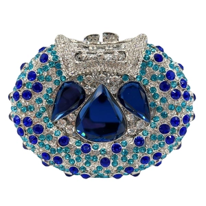 Elegante borsa da sera con cristalli blu scuro e pietre a goccia su montatura argento