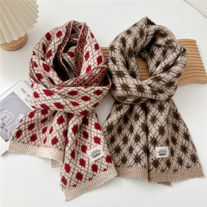Écharpe épaisse en tricot à losanges pour l'hiver avec motif à carreaux rétro