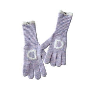 Gants en tricot lavande tactiles avec lettre D en peluche et bordure en fourrure