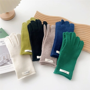 Multi-color 100% wool knitted five-finger winter gloves set for women in various shades