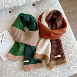 Écharpe En Tricot À Trois Couleurs Chaud Hiver Cache-Cou Avec Bordure En Fausse Fourrure Épais Mode Polyvalent Style Coréen