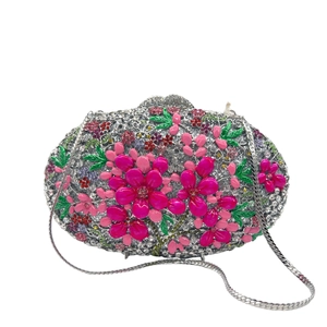 Pochette de soirée en cristal de luxe avec fleurs 3D colorées et chaîne argentée amovible