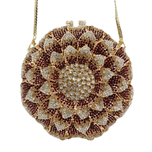 Sac De Soirée Forme Tournesol Cristal Strass Alliage Ajouré Party Mariage Pochette Pour Femmes Avec Chaîne En Métal