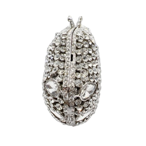 Pochette de soirée luxueuse en forme d'insecte argenté ornée de cristaux scintillants