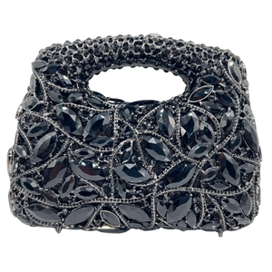 Pochette de soirée noire avec strass scintillants, poignée évidée et bandoulière chaîne