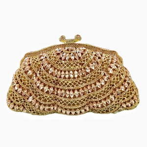 Pochette de soirée chic dorée champagne avec motifs ajourés en strass brillants