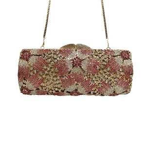 Exquisite flower pattern clutch bag with pink crystals and gold chain strap