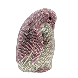 Luxuriöse Abendtasche in Pinguinform mit glänzenden rosa und silbernen Kristallen