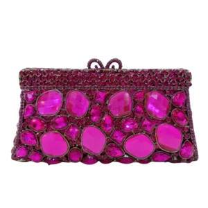 Borsa da sera rosa acceso con strass e decorazioni geometriche in cristallo