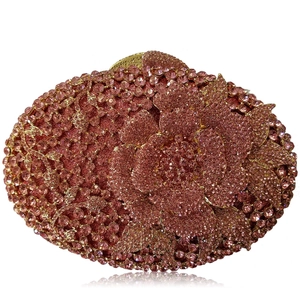 Détails de pochette rose sertie de cristaux avec fleurs en strass et fermoir doré