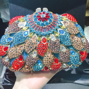Pochette de soirée exquise à motif de plumes de paon en strass avec cristaux éclatants