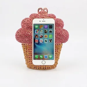 Sac pochette de soirée cupcake en cristal avec strass roses brillants et anneau métal
