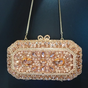 Luxury Rhinestone Evening Clutch Bag Sparkling Crystal Banquet Handbag Metal Chain Strap Formal Wedding Party Accessory
