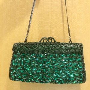 Emerald Green Rhinestone Evening Clutch Bag Luxurious Metal Frame Party Handbag With Chain Strap For Elegant Women