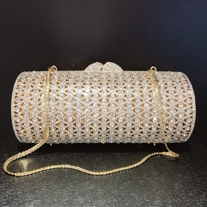 Luxus Metall Hohl Zylindrische Abendtasche Voll Strass Clutch Mit Herzverschluss Kette Für Party Damen
